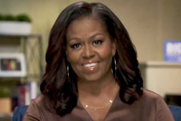 Novo livro de Michelle Obama será lançado em 14 idiomas em novembro