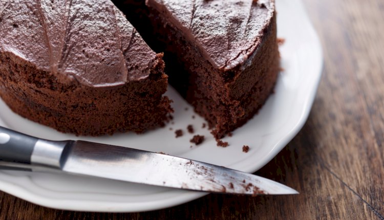 Aprenda a fazer um delicioso bolo de chocolate na AirFryer