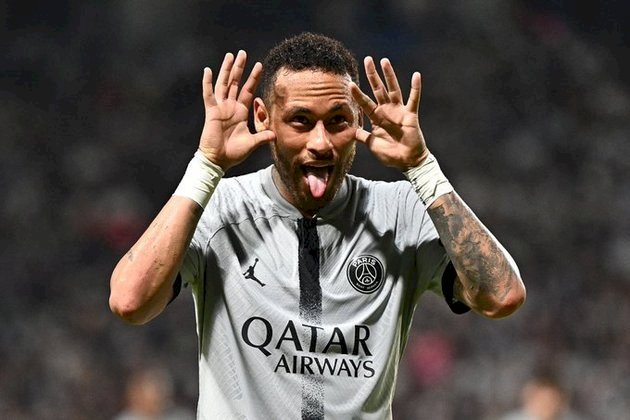 Gol de Neymar foi dedicado a Antonella; conheça a afilhada do jogador
