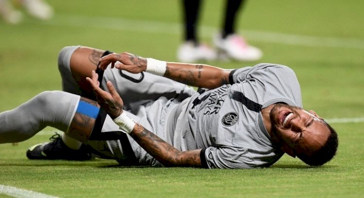 Neymar desabafa após pênalti polêmico: 'Passei muito tempo calado'