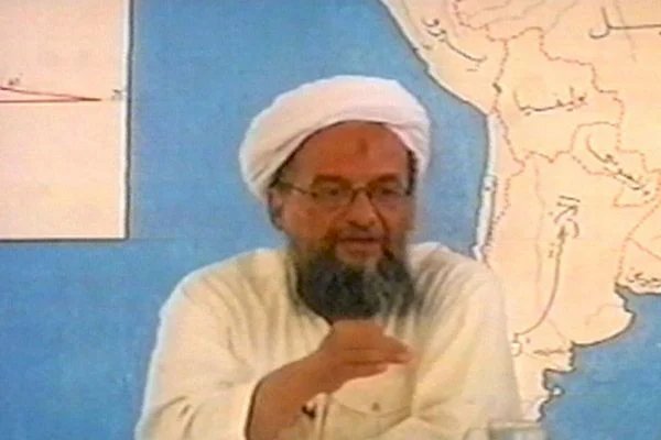 Líder da Al-Qaeda morreu após 2 mísseis atingirem varanda da casa dele