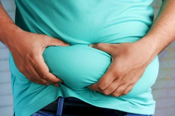 Cada cm a mais de gordura na barriga impacta na saúde do coração