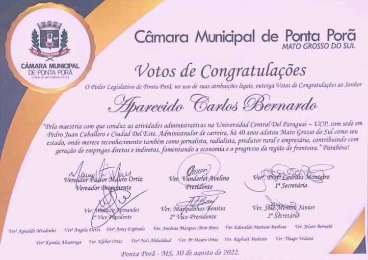 Carlos Bernardo recebe moção de congratulação da Câmara de Ponta Porã