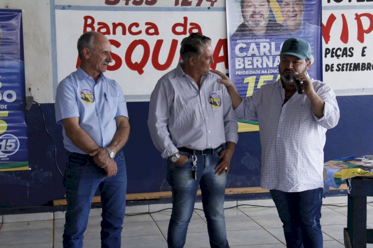 Em Caarapó, Carlos Bernardo participa de reunião com lideranças e apoiadores