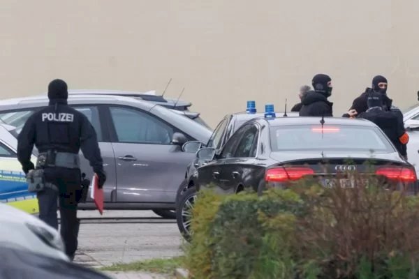 Alemanha prende 25 suspeitos de planejar golpe de Estado armado