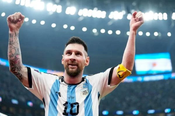 Messi brilha, Argentina vence Croácia e garante vaga na final da Copa