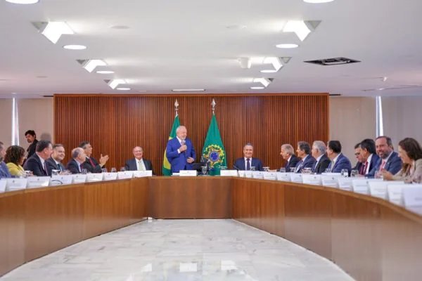 Fome, moradia e saúde são prioridade do governo Lula, diz Rui Costa após reunião ministerial
