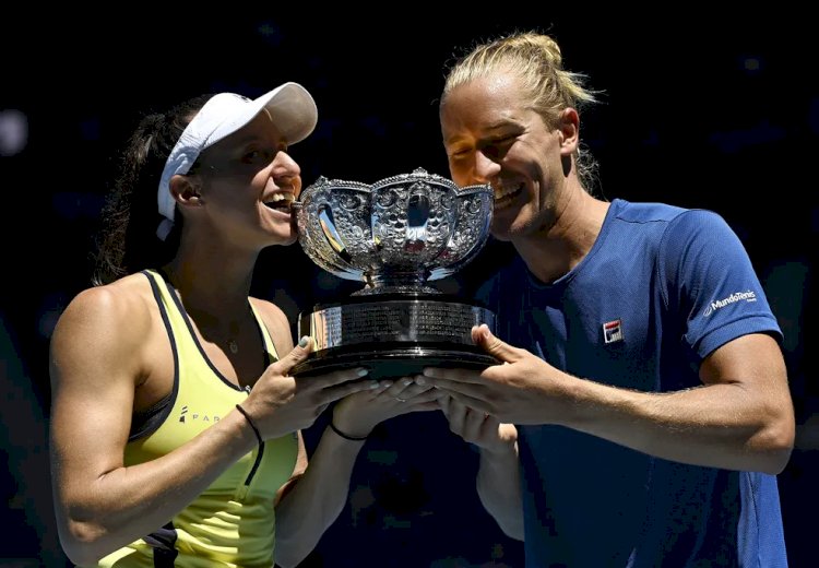 Luisa Stefani e Rafa Matos vencem indianos e são campeões do Australian Open