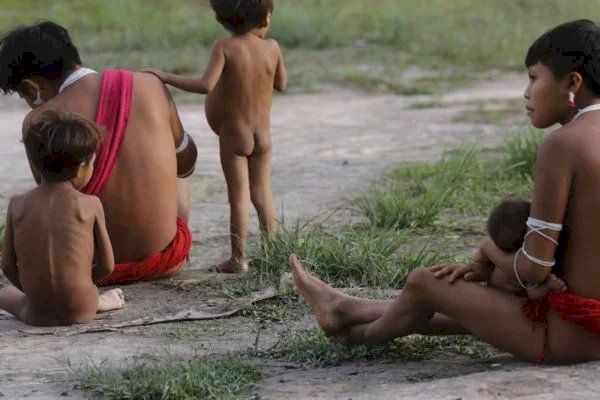 Garimpeiros trocaram ouro por vacinas de Covid que eram destinadas a Yanomamis