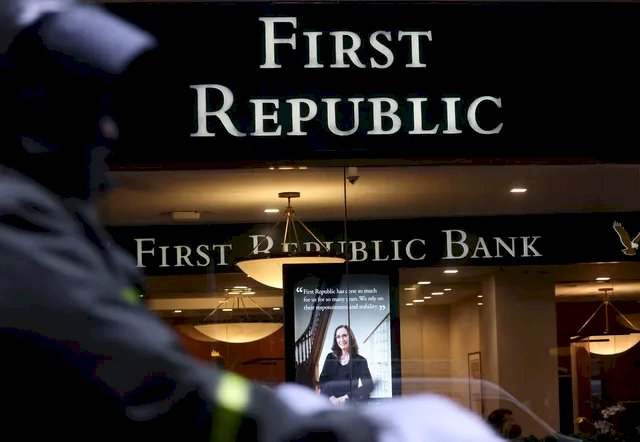 Após quebra de dois bancos, First Republic recebe socorro de credores nos EUA; entenda o sufoco no setor