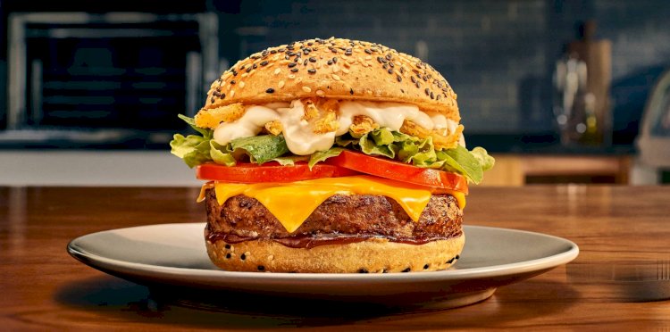 Cheddar Burger Supreme do Edu Guedes