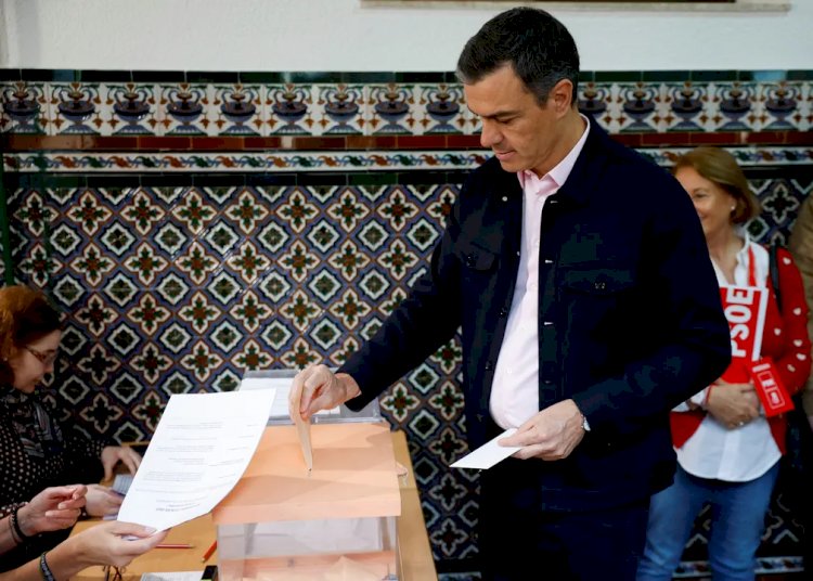 Premiê espanhol dissolve parlamento e convoca novas eleições