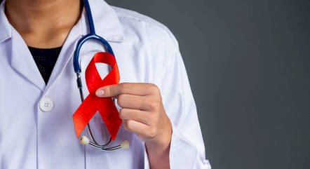'Novas infecções e mortes estão caindo, mas não rápido o suficiente’, diz OMS sobre HIV