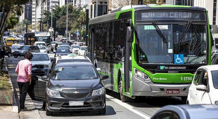 Ônibus de SP perdem 3 em cada 10 passageiros após chegada de apps de transporte e pandemia