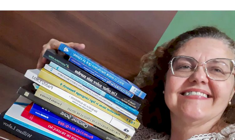 Educação Pesquisadora surda defende tese de doutorado em libras na UFRJ