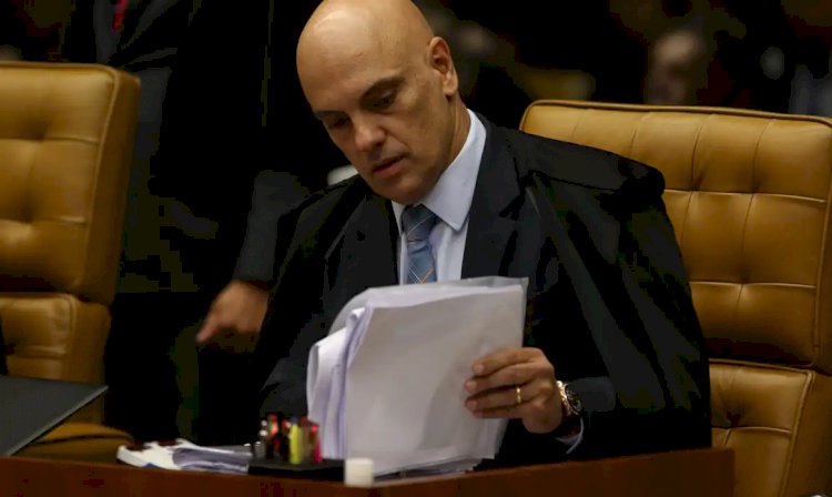 Moraes dá 10 dias para SP explicar modelo de escolas cívico-militares