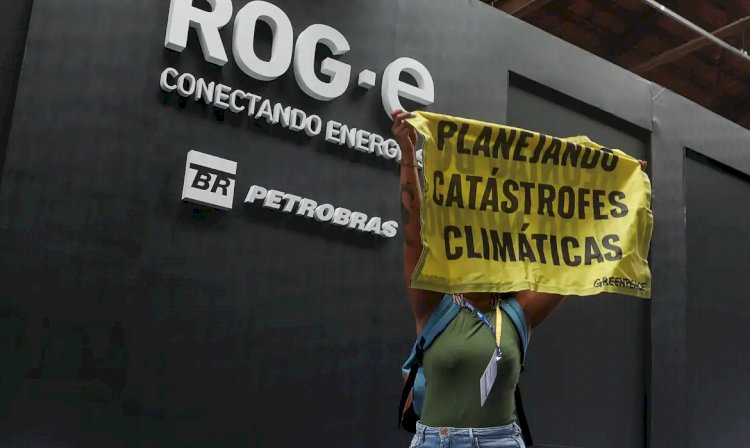 Ativista do Greenpeace interrompe fala do presidente da Opep em evento