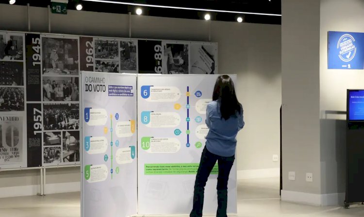 Exposição no TRE-SP destaca a segurança das urnas eletrônicas