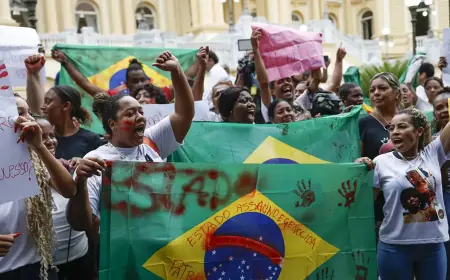 Moradores do Alemão e da Penha protestam contra mortes em operação