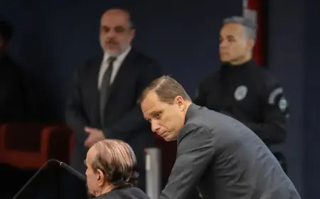 Mauro Cid passa por audiência no STF e retira tornozeleira eletrônica