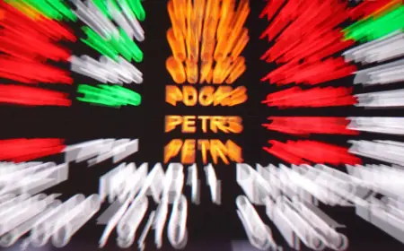 Bolsa volta a bater recorde, apesar de pressões do exterior