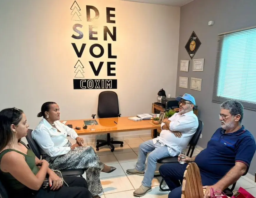 Carlos Bernardo debate desenvolvimento em Coxim, Alcinópolis e Figueirão