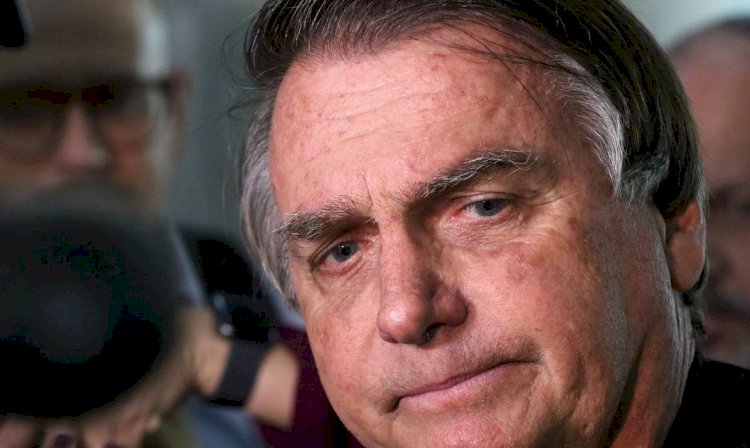 TSE multa Bolsonaro por propaganda irregular nas eleições de 2022