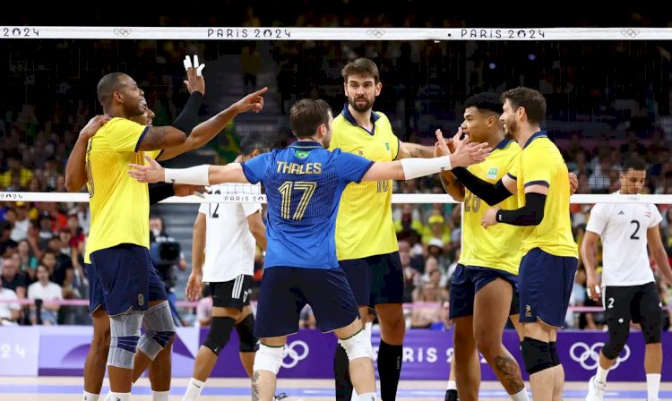 Vôlei masculino: Brasil vence Egito e se garante nas quartas em Paris